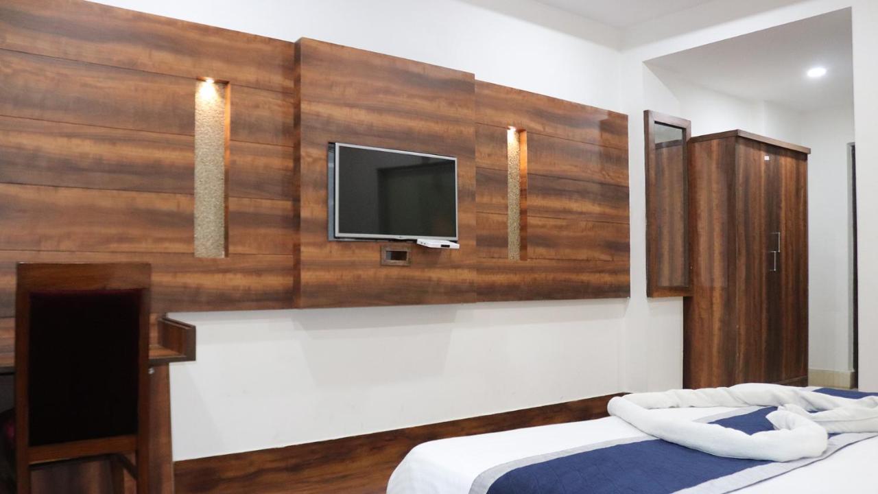 Hotel Ak Continental - Mcleodganj Dharamsala Zewnętrze zdjęcie