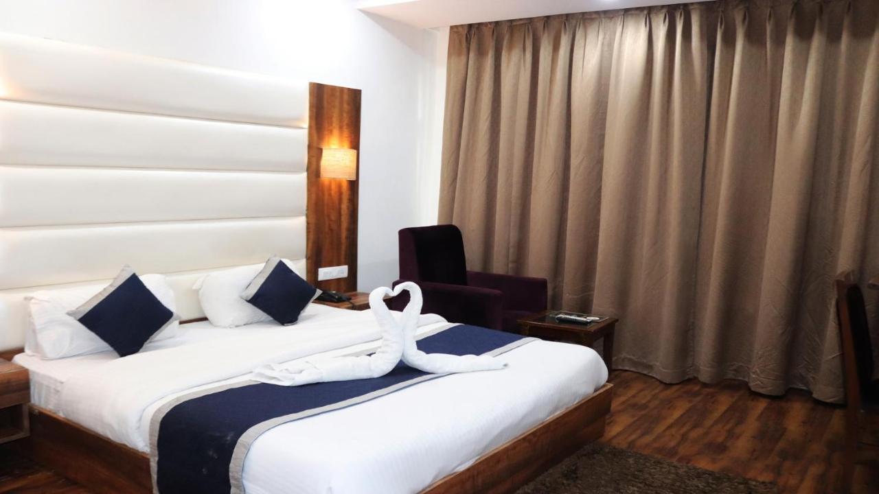 Hotel Ak Continental - Mcleodganj Dharamsala Zewnętrze zdjęcie