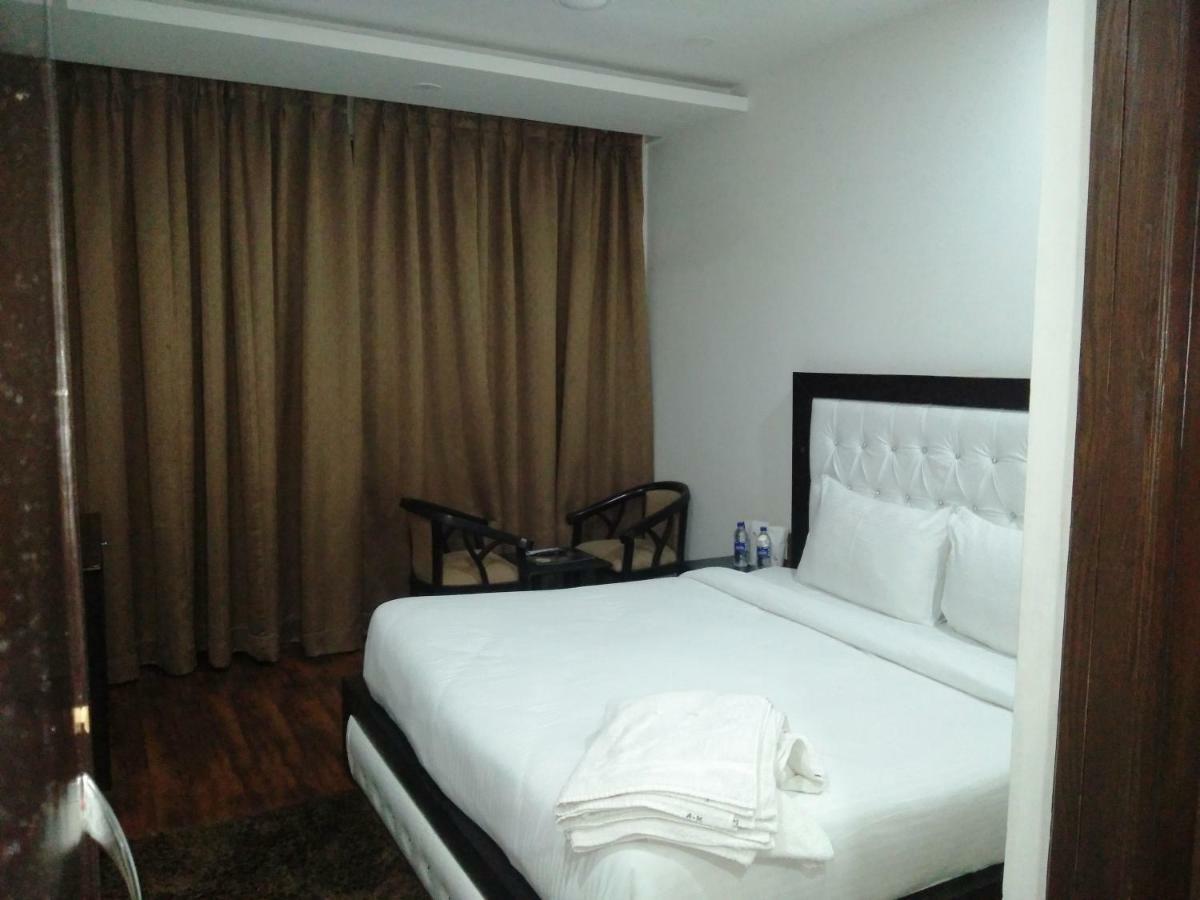 Hotel Ak Continental - Mcleodganj Dharamsala Zewnętrze zdjęcie