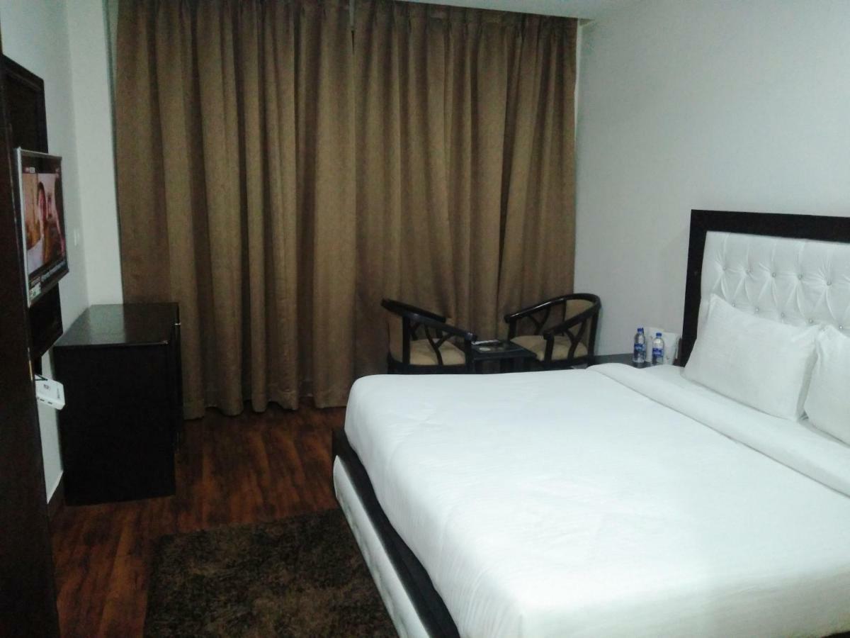 Hotel Ak Continental - Mcleodganj Dharamsala Zewnętrze zdjęcie