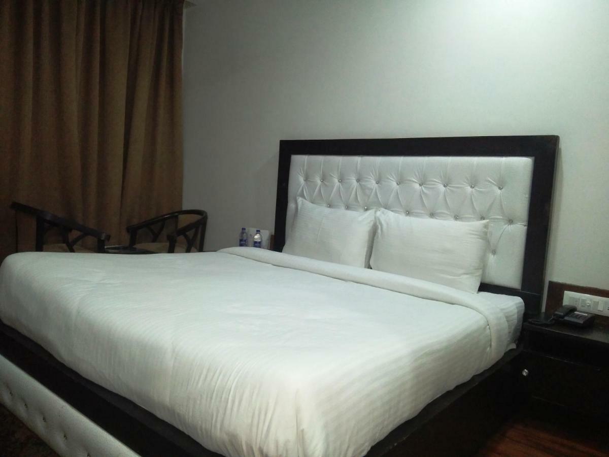 Hotel Ak Continental - Mcleodganj Dharamsala Zewnętrze zdjęcie