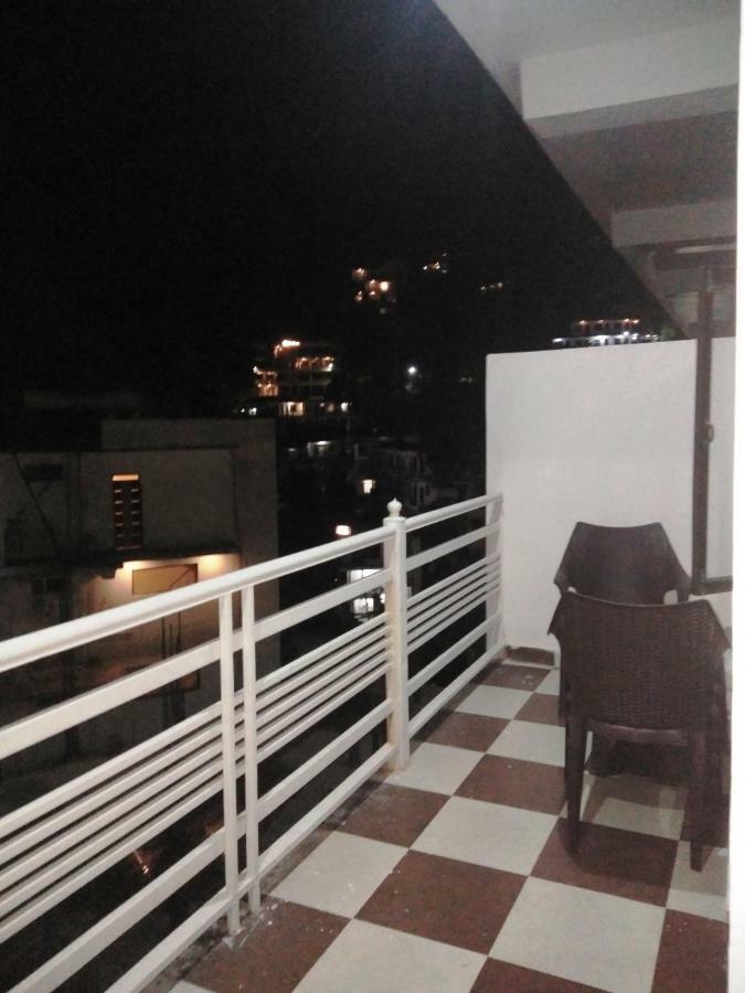 Hotel Ak Continental - Mcleodganj Dharamsala Zewnętrze zdjęcie